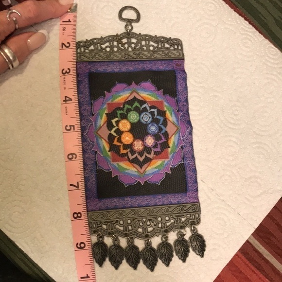 Chakra inspired mini wall hanging - Picture 5 of 7